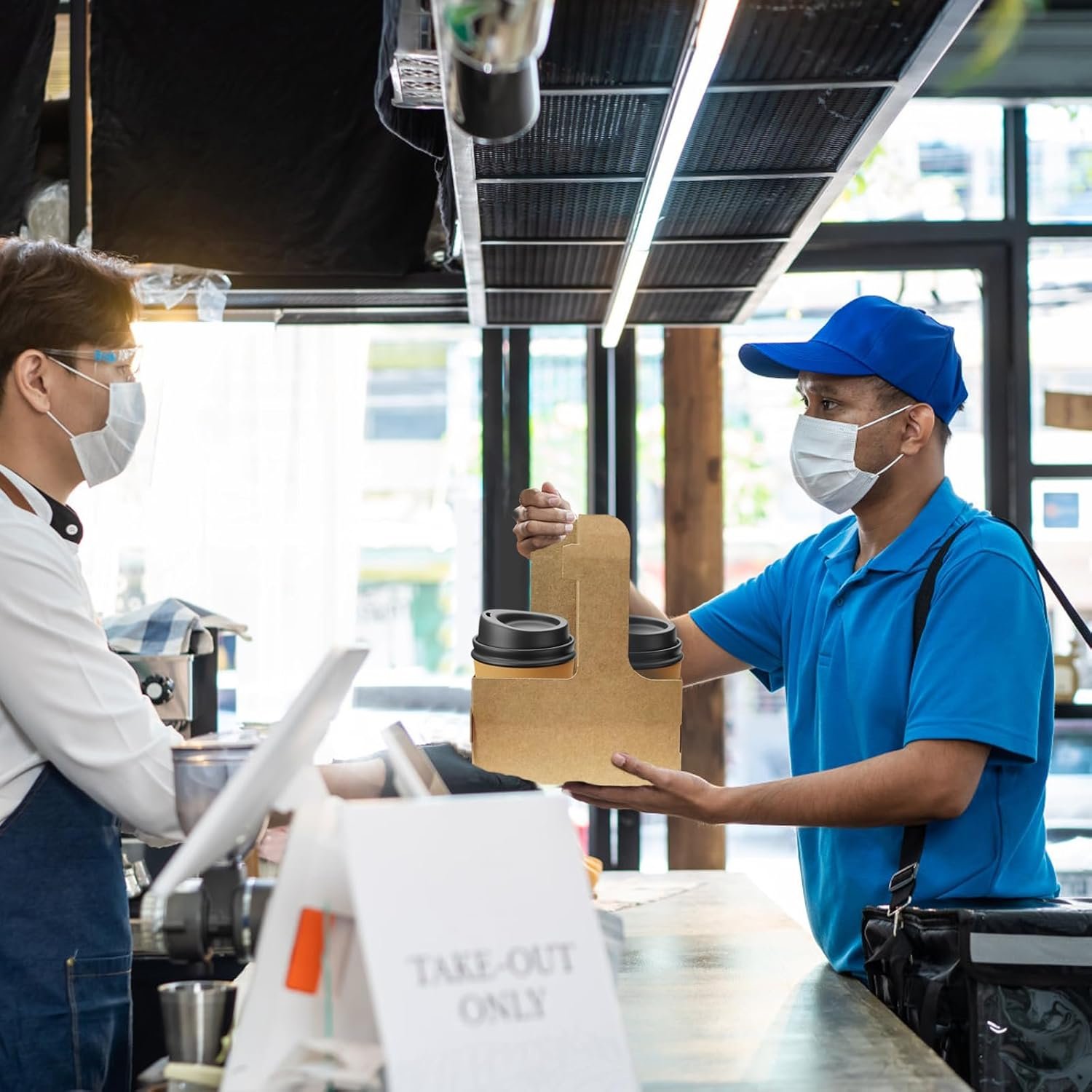 Logo Personalizado para transportes de bebidas, portacopas desechables de 2 tazas con asa, 15 unidades de soporte de papel kraft, portacopas para bebidas calientes o frías, soluciones de entrega de alimentos, Fábrica de portacopas para llevar.