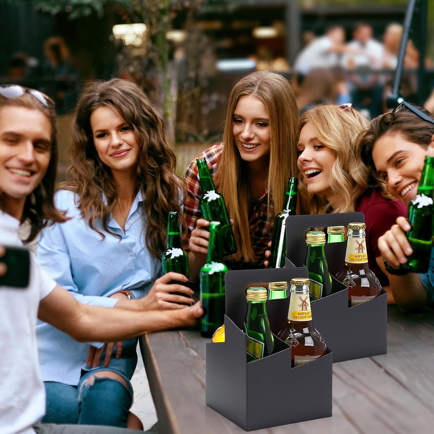 Logo Personalizado 50 Pcs Soporte de Bebidas de 4 Tazas con Asa, Porta Cervezas de Papel Kraft, Soporte Desechable para Bebidas Calientes o Frías, Porta Botellas de 12-16 oz para Entrega de Comida por Proveedor.