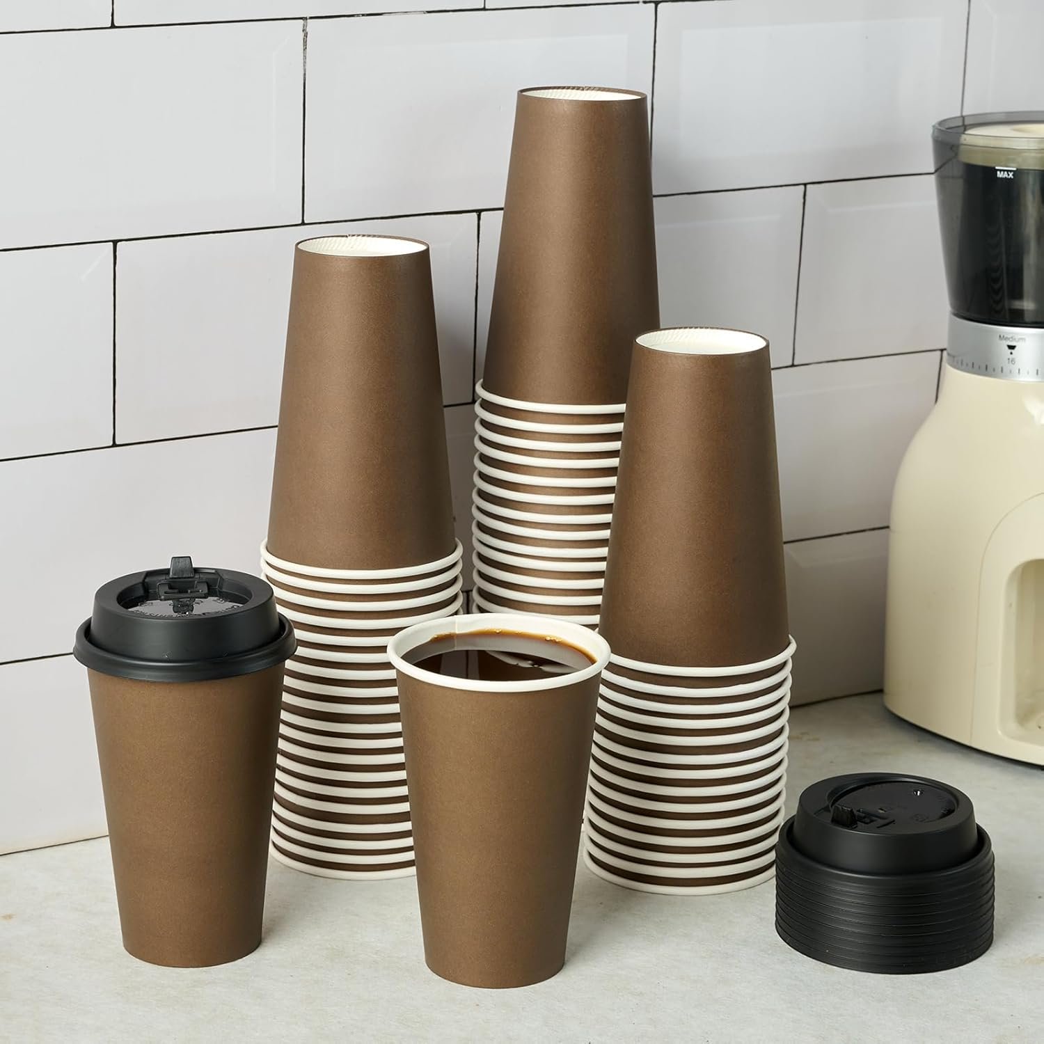 Tazas de papel desechables de 16 oz con tapa, ideal para café, agua, jugo o té, personalizadas con logo, para hogar, restaurante, tienda y café, disponibles en nuestra fábrica.