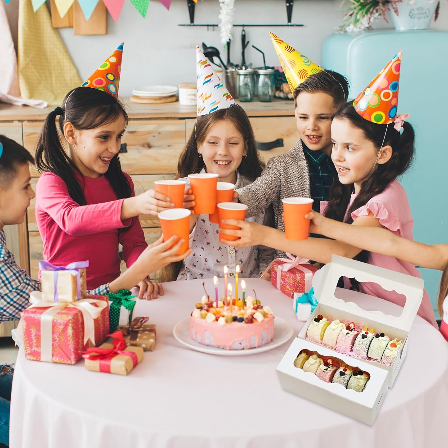 Cajas de galletas blancas con ventana para regalo, 10pcs de 9x4x3.5 pulgadas, con Logo Personalizado, ideales para pasteles enrollados, postres, muffins, donas, caramelos y pasteles; Proveedor de soluciones de empaque y presentación.