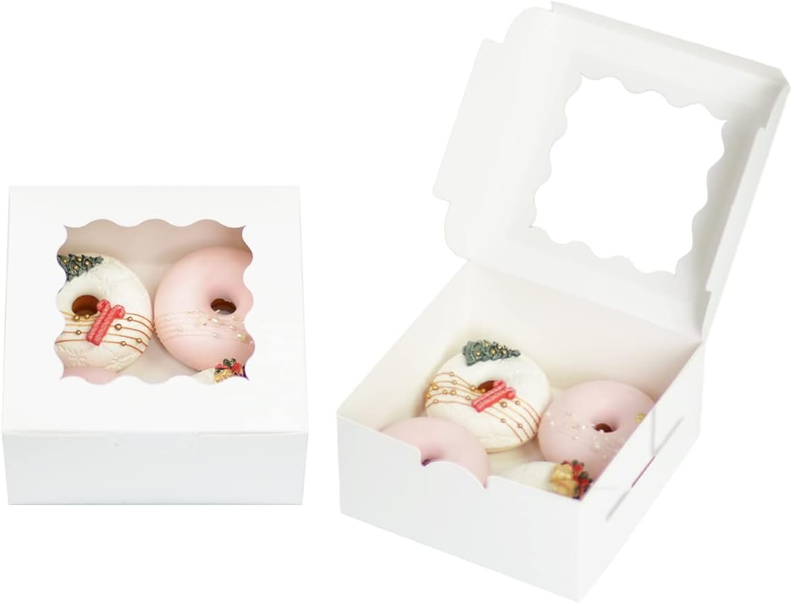 Cajas de repostería con ventana 30-Pack de 6x6x3 pulgadas, ideales para macarones y galletas, con opción de Logo Personalizado y calidad de Fábrica. Marca Blanca disponible para potenciar tu negocio. Cajas de repostería con ventana 30-Pack de 6x6x3 pulgadas, ideales para macarones y galletas, con opción de Logo Personalizado y calidad de Fábrica. Marca Blanca disponible para potenciar tu negocio.