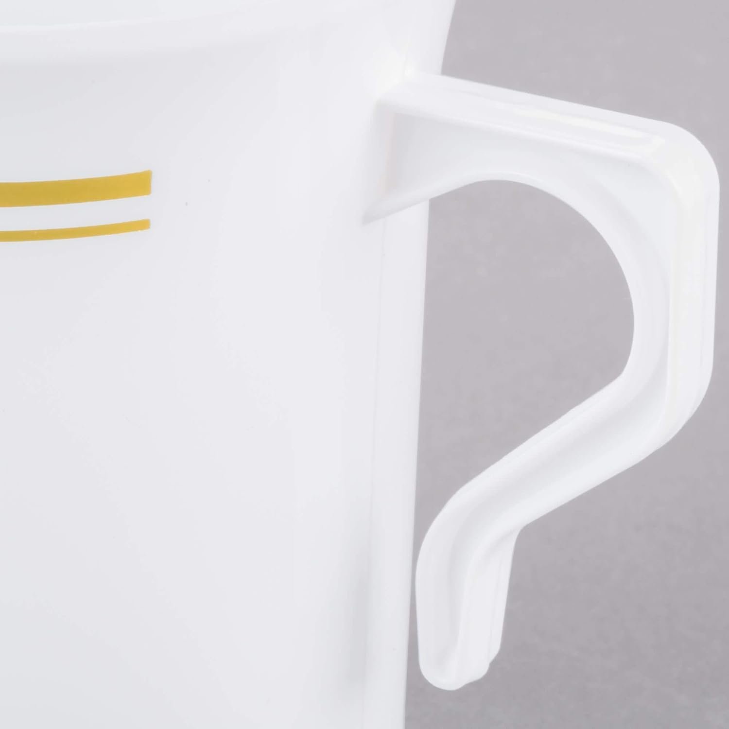 Tazas de café desechables de plástico blanco de 8 oz con trim dorado y asa | Marca blanca con logo personalizado, ideal para té, capuchino, espresso (paquete de 50) de Fábrica.