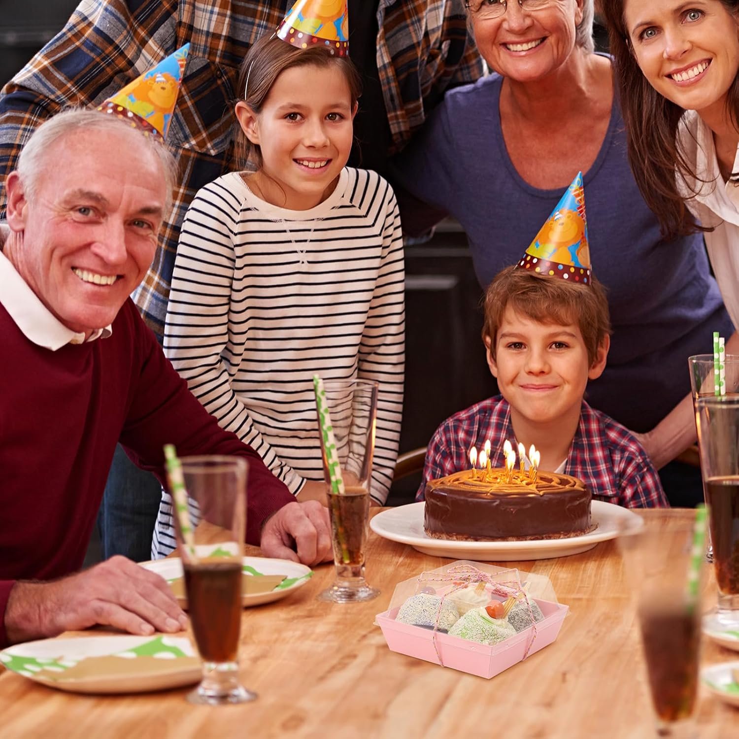 Cajas de Charcutería 150 Pack con Tapa Transparente Segura, 4,7x4,7x2,6 Pulgadas, Personalización de Logo para Envases Desechables de Sándwich, Pasteles y Postres, Marca Blanca del Proveedor.