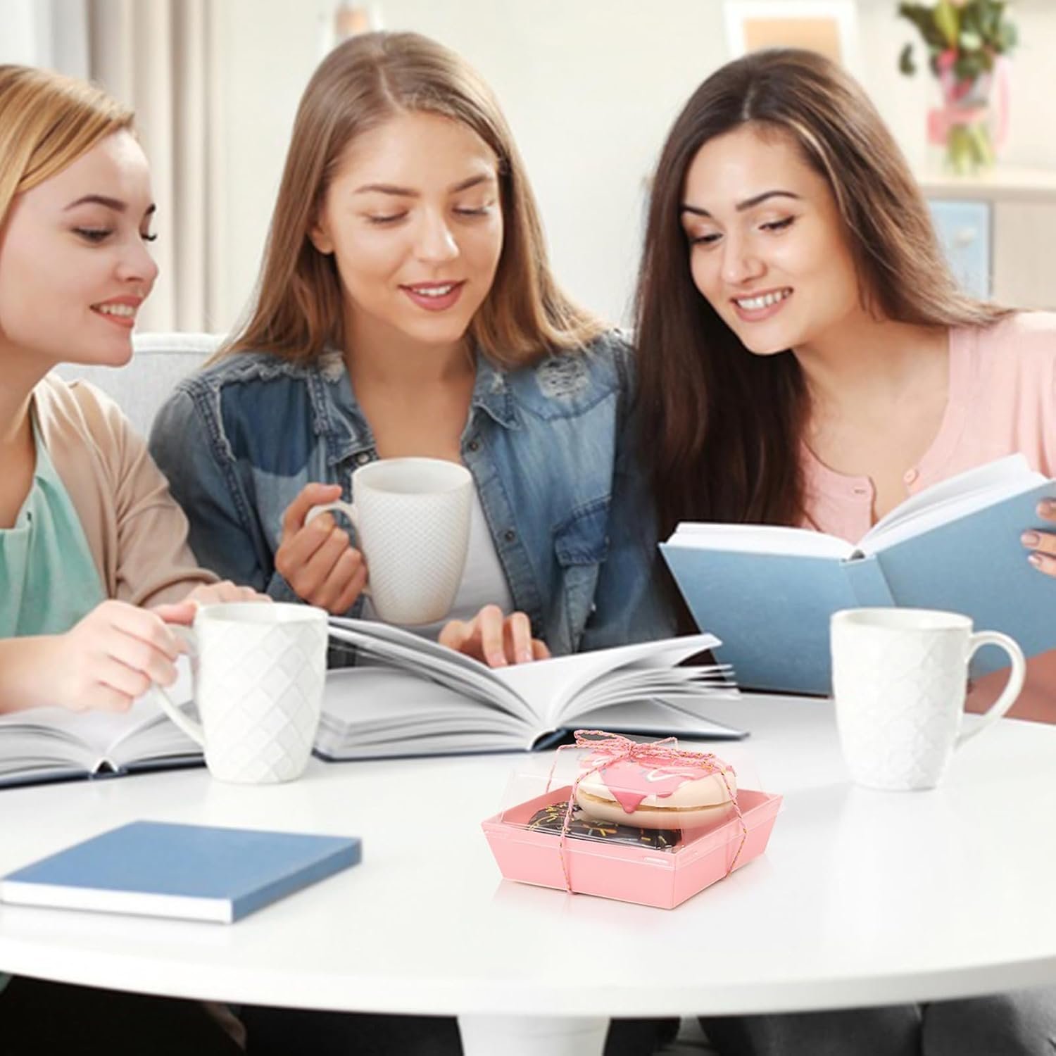 Cajas de Charcutería 150 Pack con Tapa Transparente Segura, 4,7x4,7x2,6 Pulgadas, Personalización de Logo para Envases Desechables de Sándwich, Pasteles y Postres, Marca Blanca del Proveedor.