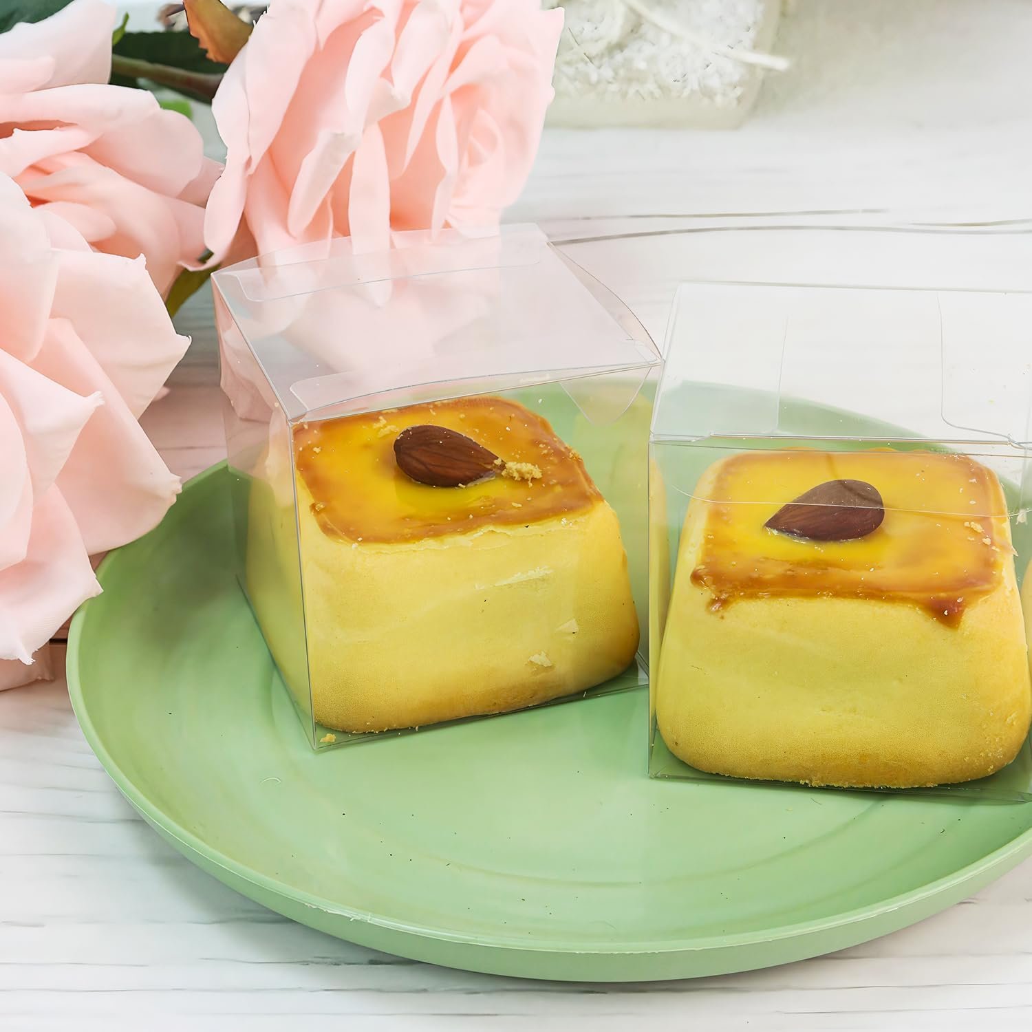 Logo Personalizado Cajas de Dulces Transparentes de 50 Piezas, 2x2x2 Pulgadas, Cajas de Regalo de Plástico con Cinta, Cajas de Favor para Golosinas, Marca Blanca Proveedor