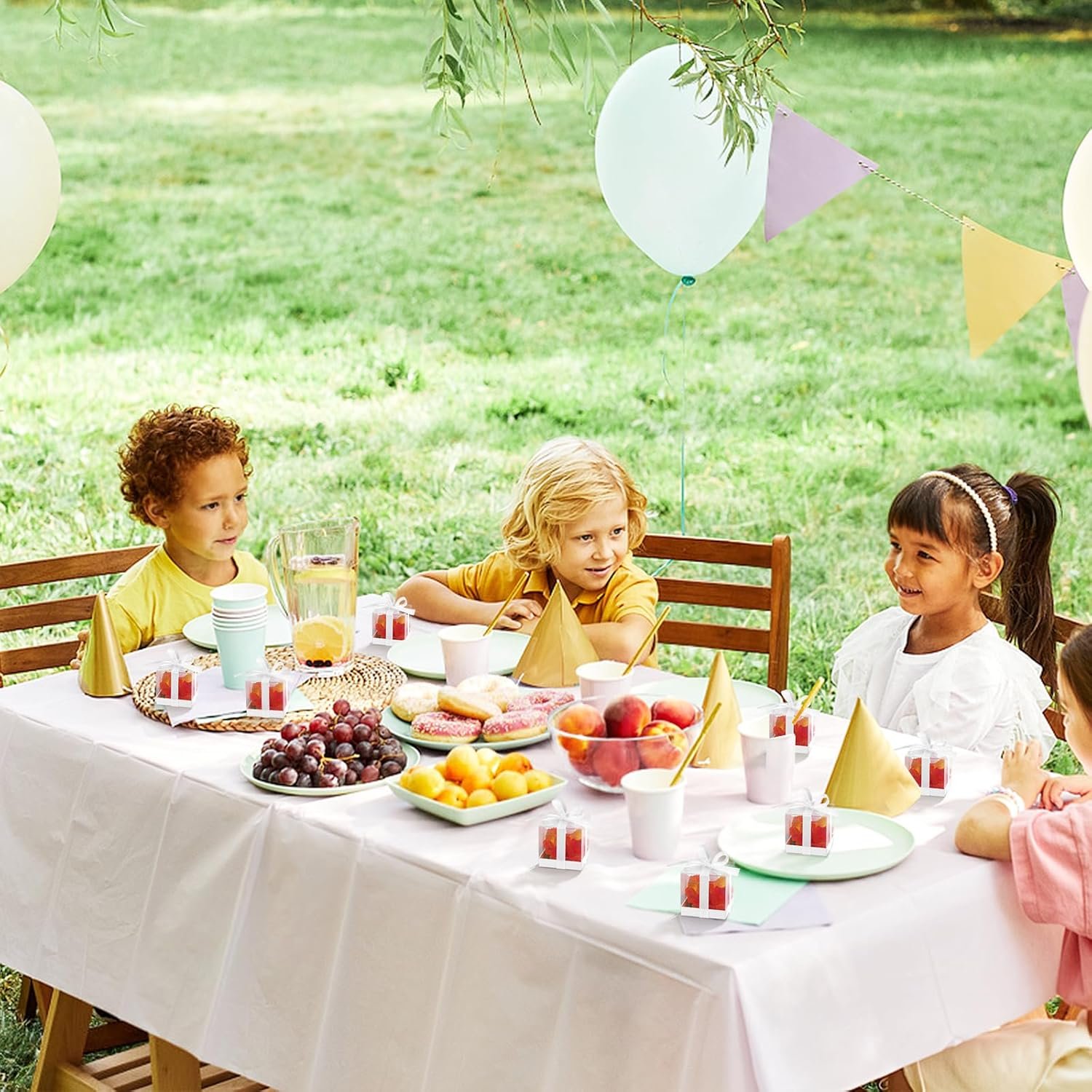 Cajas de Favor con Logo Personalizado, 50 Piezas de 2x2x2 Pulgadas, Cajas Transparentes para Dulces con Cintas Blancas, Cajas de Regalo Plásticas Mini para Decoración de Bodas, Cumpleaños, Baby Shower y Clase, Proveedor de Suministros Cajas de Favor con Logo Personalizado, 50 Piezas de 2x2x2 Pulgadas, Cajas Transparentes para Dulces con Cintas Blancas, Cajas de Regalo Plásticas Mini para Decoración de Bodas, Cumpleaños, Baby Shower y Clase, Proveedor de Suministros