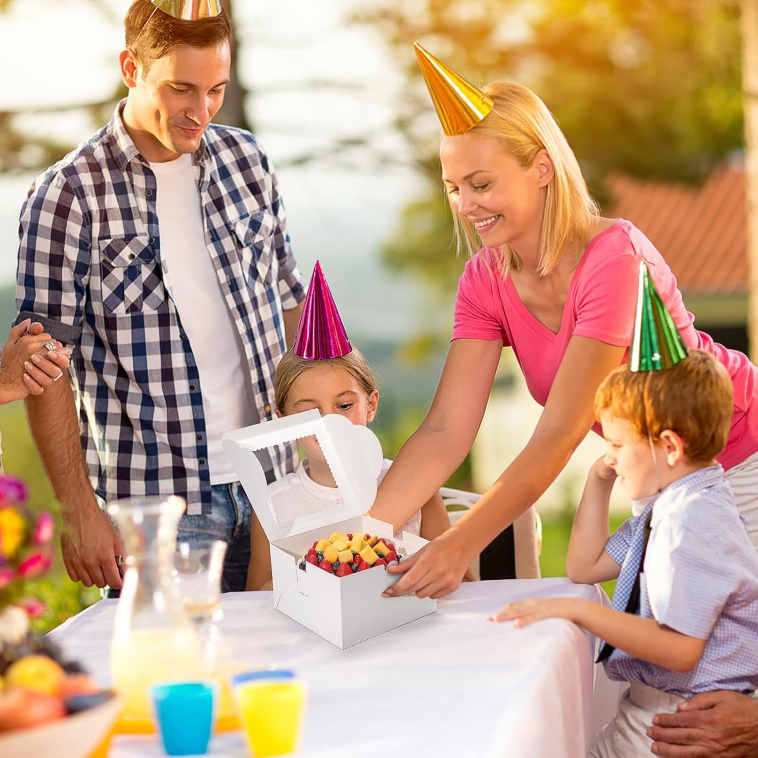 Cajas de pastel pequeñas de 8 pulgadas con ventana, 4 unidades de cajas de repostería con bases para pastel y etiquetas personalizadas, caja para cupcakes ideal para cumpleaños, fiestas, bodas, Día de la Madre, Día de San Valentín y Navidad. Fábrica de soluciones para marca blanca.