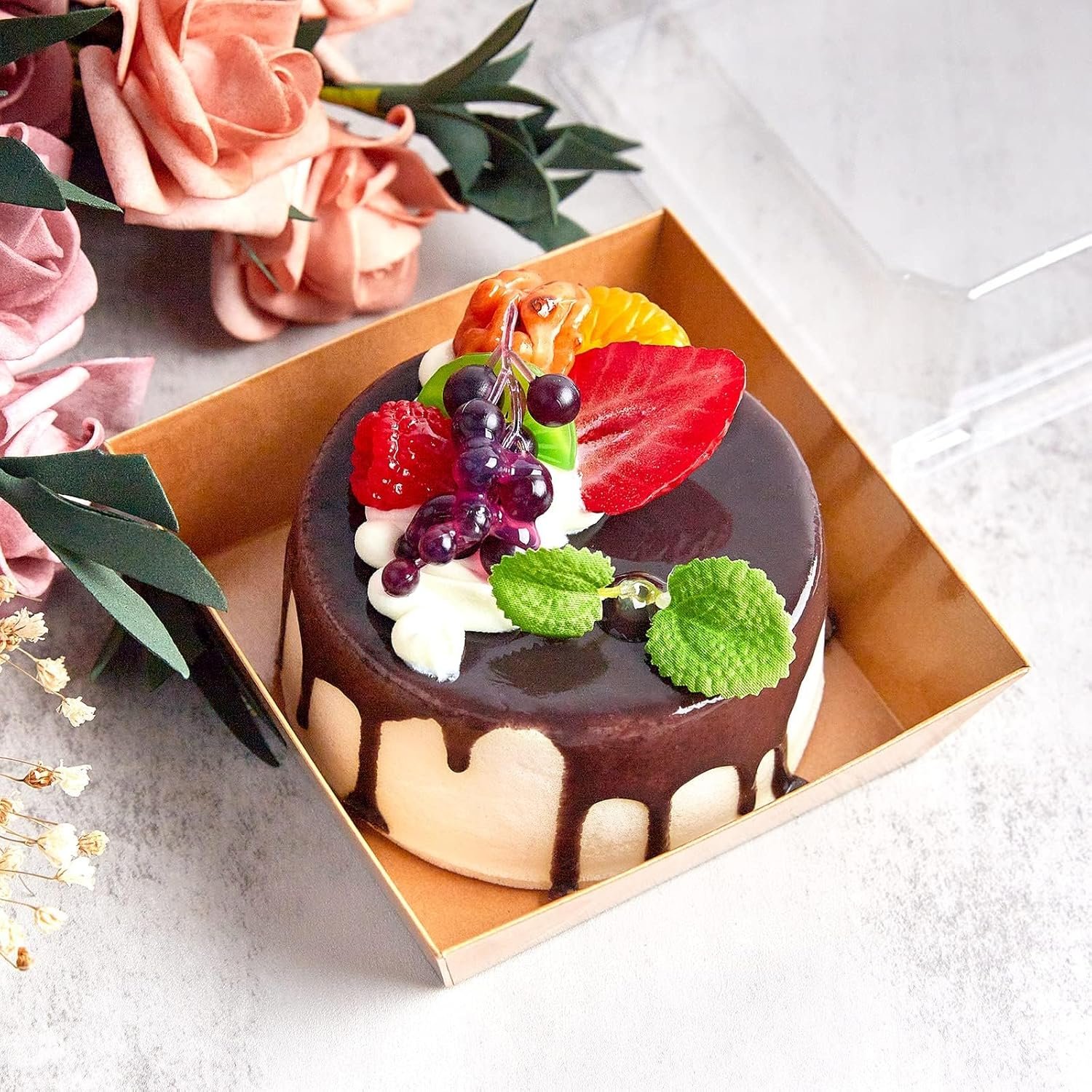 Cajas de Charcutería Desechables para Postres con Tapas Transparentes de 4 Pulgadas, 50 Pack, Marca Blanca, ideal para Galletas, Porciones de Pastel, Mini Pasteles, Fresa con Chocolate, Proveedor. Logo Personalizado disponible.