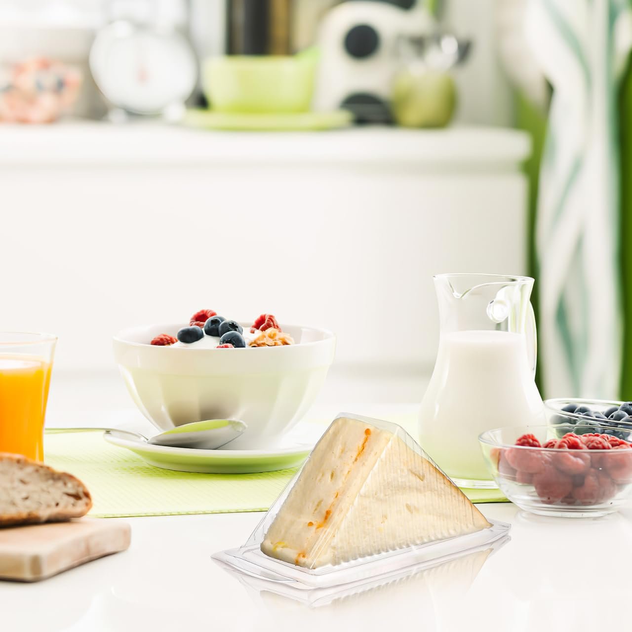 Caja de Empaque de Sándwich de Plástico Transparente con Tapa Articulada 5.9X3.34X3.14 Pulgadas para Almacenamiento de Comida de Almuerzo y Fiestas con Logo Personalizado, excelente opción para panaderías y Fabricante. Ideal para porciones de pasteles y sándwiches. Caja de Empaque de Sándwich de Plástico Transparente con Tapa Articulada 5.9X3.34X3.14 Pulgadas para Almacenamiento de Comida de Almuerzo y Fiestas con Logo Personalizado, excelente opción para panaderías y Fabricante. Ideal para porciones de pasteles y sándwiches.