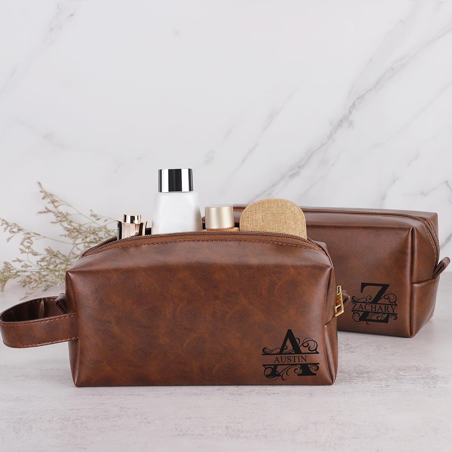 Bolsa de Aseo Personalizada para Hombre con Inicial M, Regalo Ideal para Aniversario, Navidad, San Valentín, Día del Padre o Cumpleaños, Fabricante de Artículos de Marca Blanca.