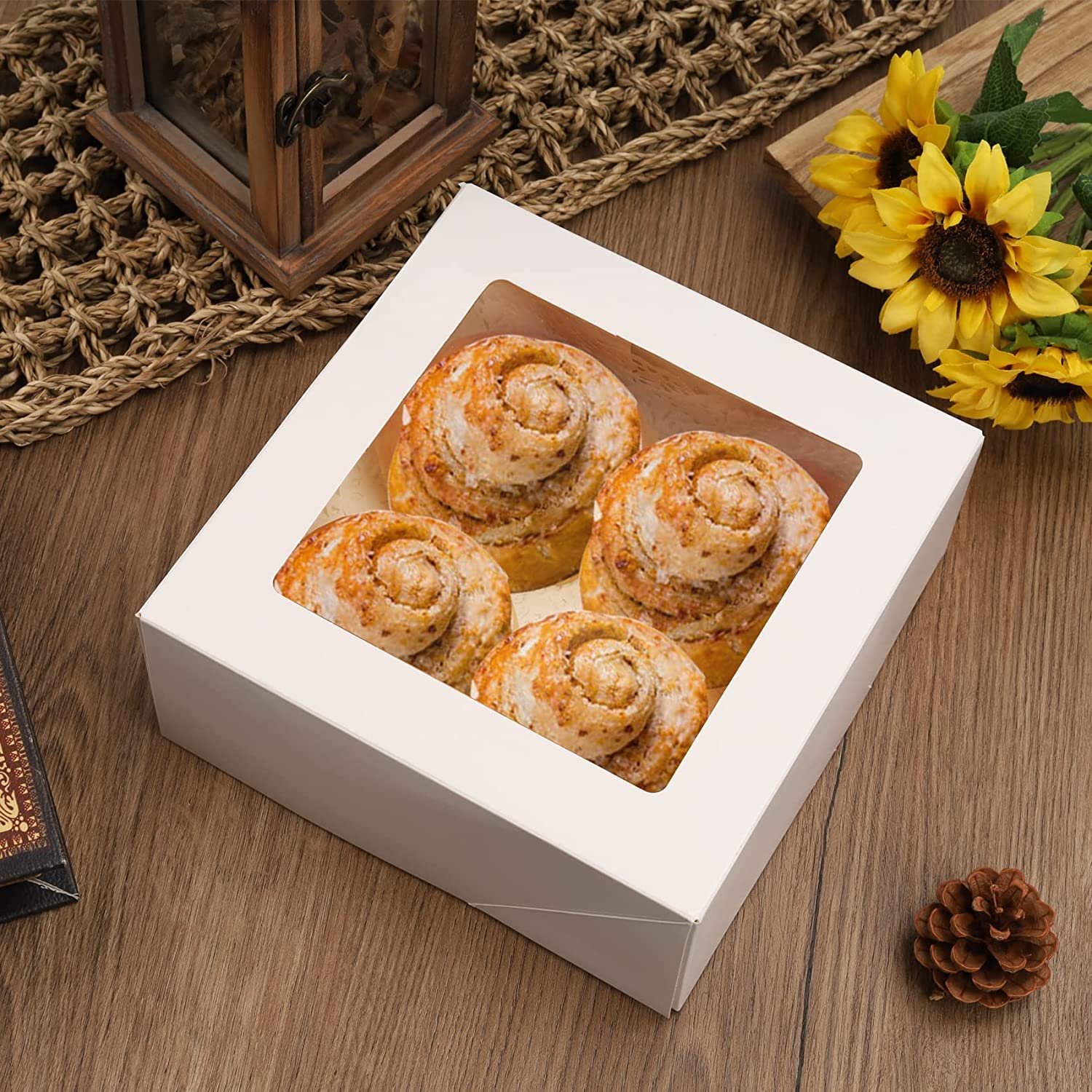 Cajas de pastelería 8x8x3 pulgadas con ventana para chocolate y fresas, ideales para pie, pastel, cupcake, galleta y macaron. Marca blanca con logo personalizado, Proveedor de 30 unidades, blanco. Cajas de pastelería 8x8x3 pulgadas con ventana para chocolate y fresas, ideales para pie, pastel, cupcake, galleta y macaron. Marca blanca con logo personalizado, Proveedor de 30 unidades, blanco.