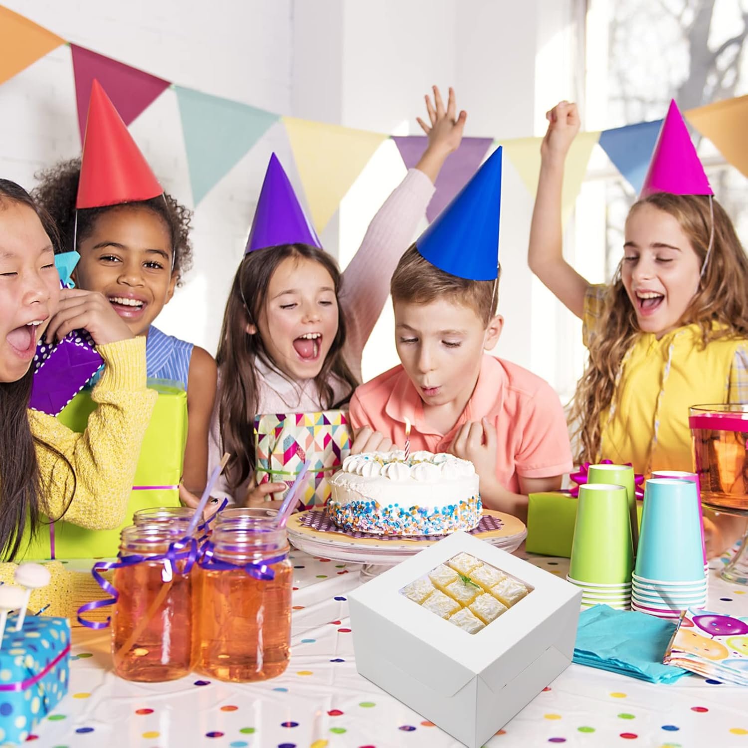Cajas de pastel blancas de 10 piezas 8x8x5 pulgadas con ventanas para galletas, cupcakes, muffins y donas, Marca Blanca, Proveedor de empaques personalizados.