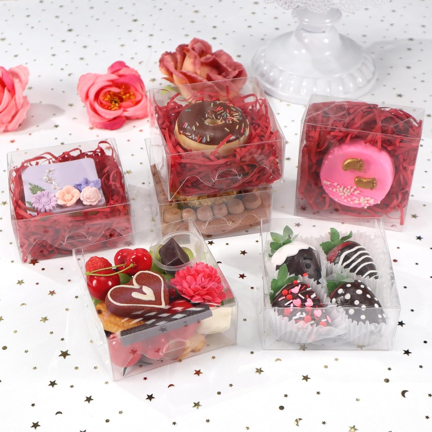 Cajas de regalo de plástico transparente de 100 piezas de 4x4x2 pulgadas para galletas, fresas cubiertas de chocolate, trufas, brownies y más con Marca Blanca, ideales para personalización con Logo Personalizado y disponibles en Fábrica.