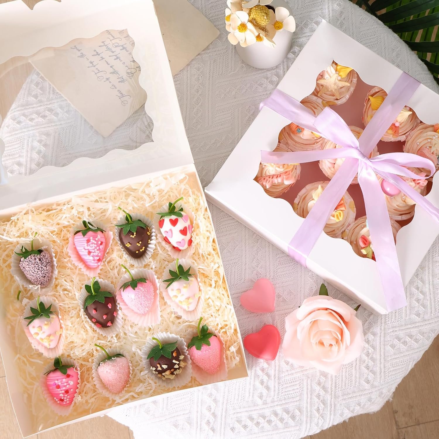 Caja de pastelería con ventana de 10x10x2.5 pulgadas, 35 piezas, ideal para galletas, pasteles, dulces y fresas cubiertas de chocolate, con opción de logo personalizado, marca blanca, fabricado por nuestro proveedor. Caja de pastelería con ventana de 10x10x2.5 pulgadas, 35 piezas, ideal para galletas, pasteles, dulces y fresas cubiertas de chocolate, con opción de logo personalizado, marca blanca, fabricado por nuestro proveedor.