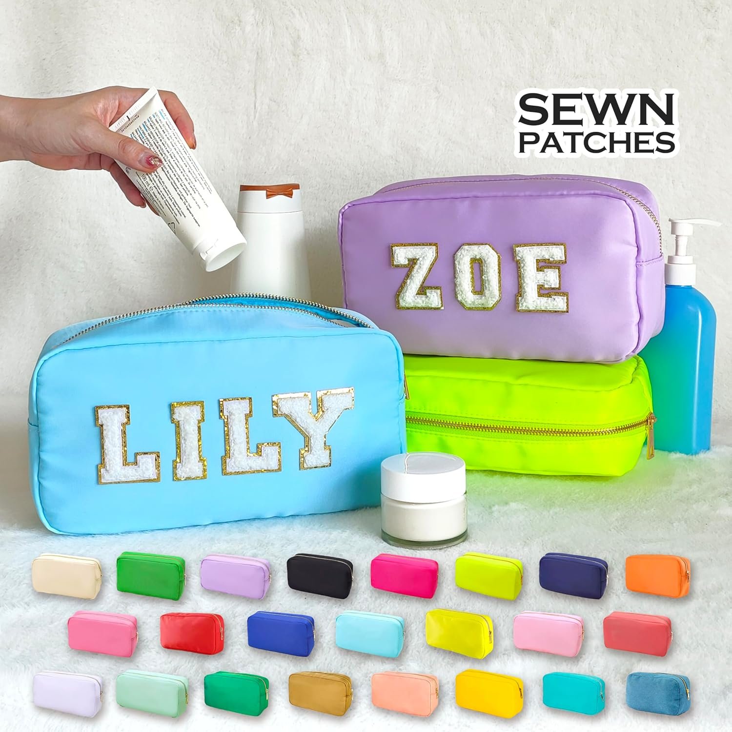 Logo Personalizado Neceser Grande de Maquillaje con Parches Personalizados Fábrica de Estuches de Viaje y Artículos de Tocador Regalo para Damas de Honor Logo Personalizado Neceser Grande de Maquillaje con Parches Personalizados Fábrica de Estuches de Viaje y Artículos de Tocador Regalo para Damas de Honor
