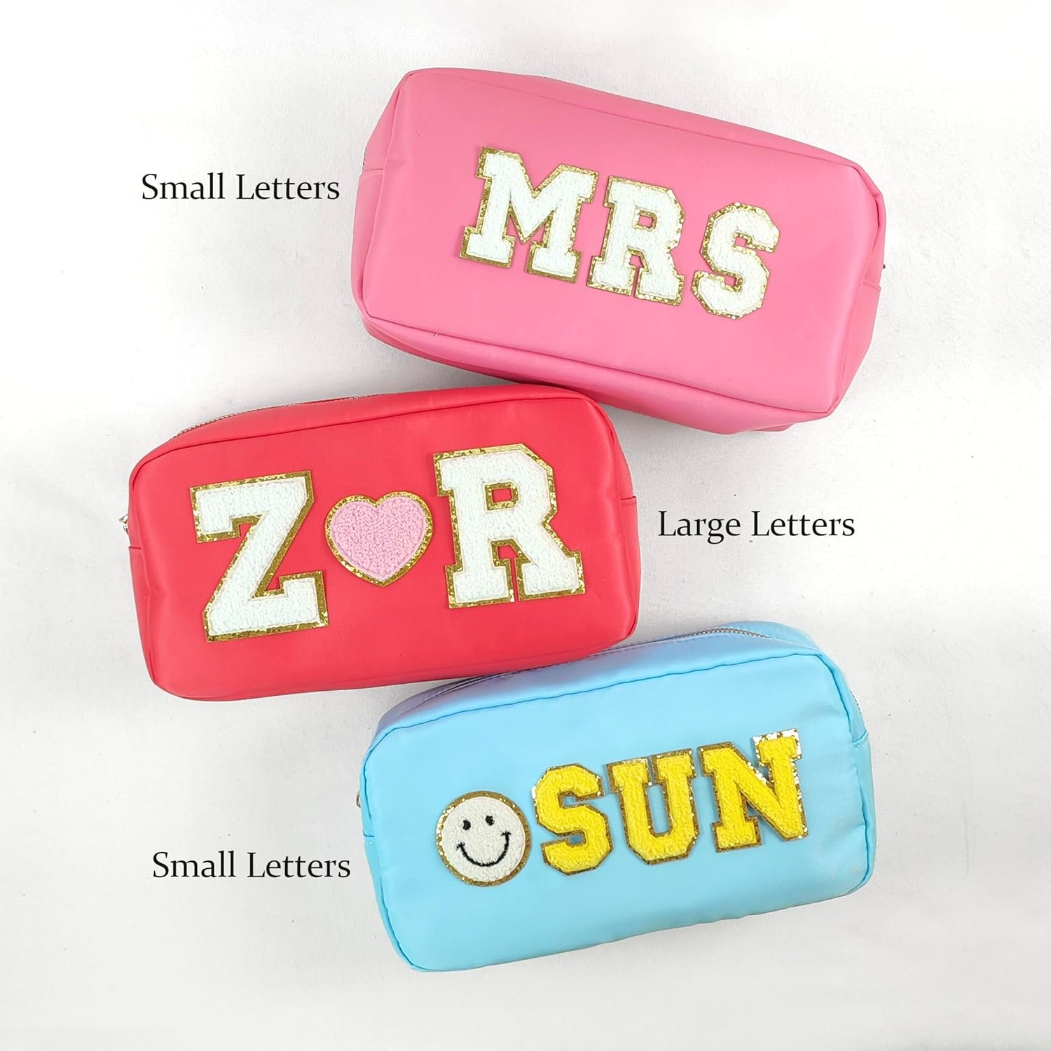 Logo Personalizado Neceser Grande de Maquillaje con Parches Personalizados Fábrica de Estuches de Viaje y Artículos de Tocador Regalo para Damas de Honor Logo Personalizado Neceser Grande de Maquillaje con Parches Personalizados Fábrica de Estuches de Viaje y Artículos de Tocador Regalo para Damas de Honor